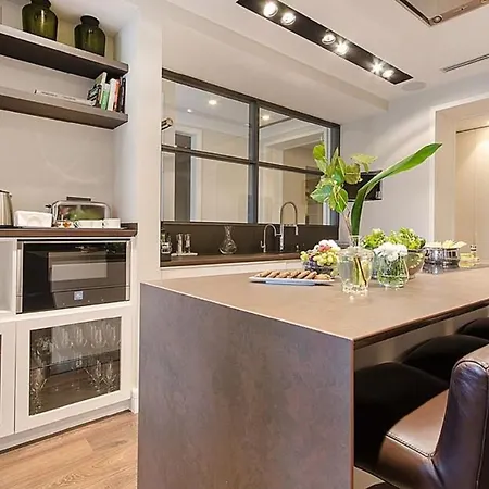 Modern Nik Apt Lipcse